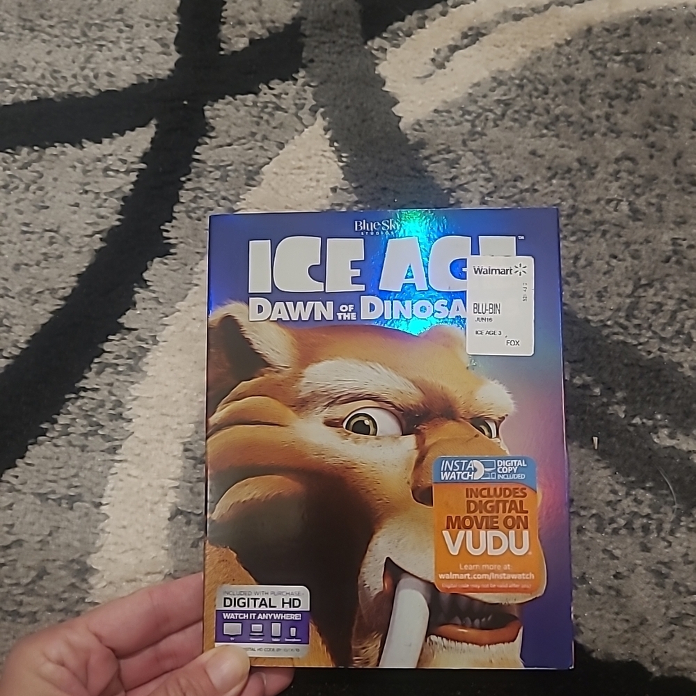 Blue Sky Ice Age: Dawn of the Dinosaurs Blu-ray - Blue and Brown